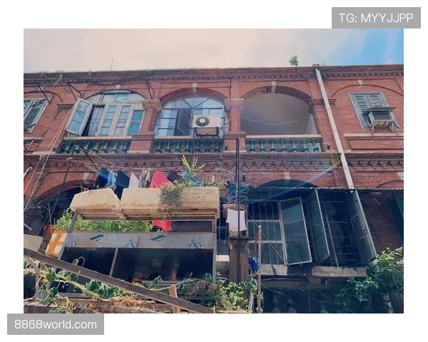 孙一文一副“我随便”模样，豪宅里却连空气都奢侈得不像话！